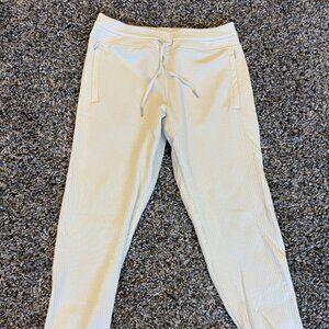 Lululemon Engineered Warmth Jogger – Women’s Cozy Knit Pants